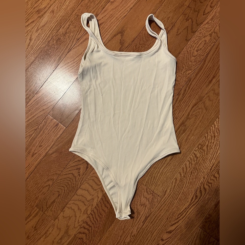 Cream Women’s Sleeveless Ribbed Bodysuit